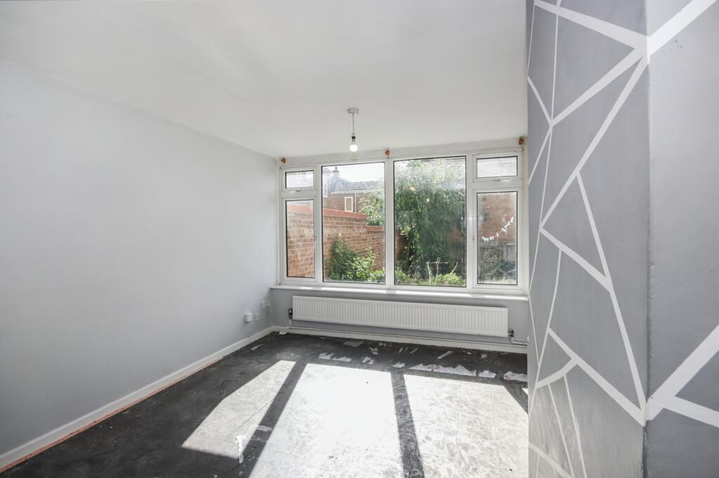 20 Garner Court, Huntingdon, Cambridgeshire, PE29 1GE