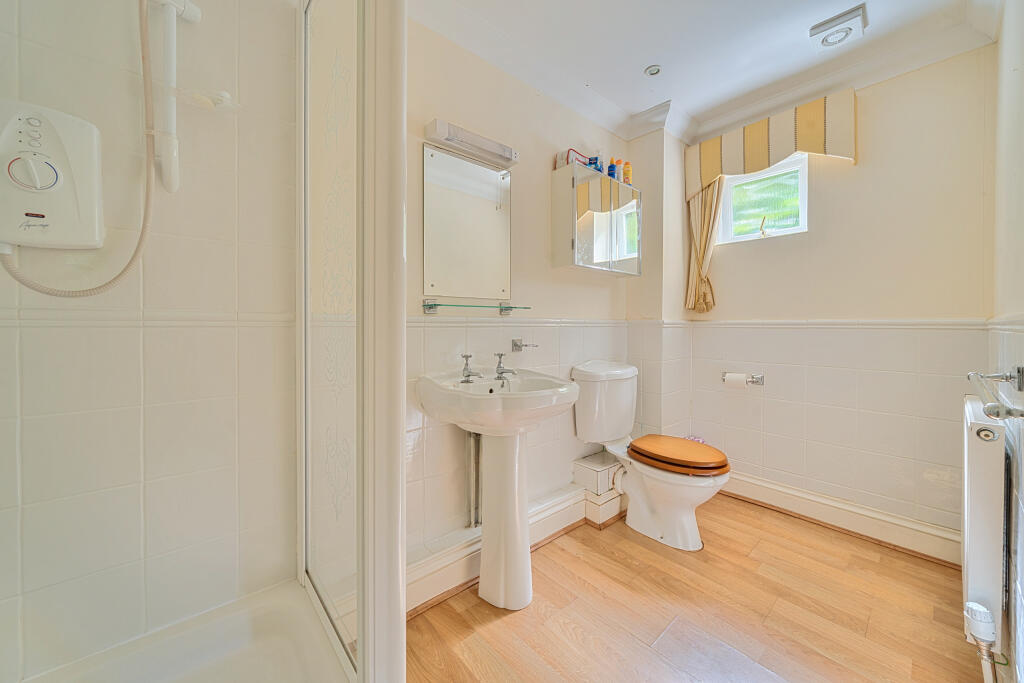 1301851-2-684bfca5a23a0