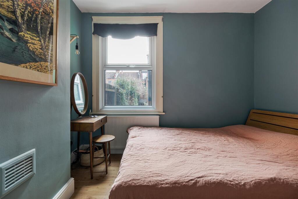 Mersey Road, E17