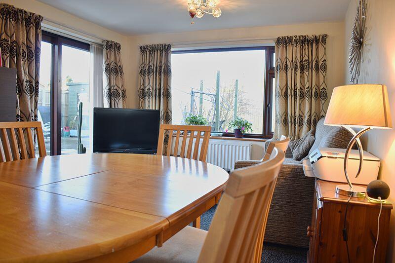 Sitting/Dining Room