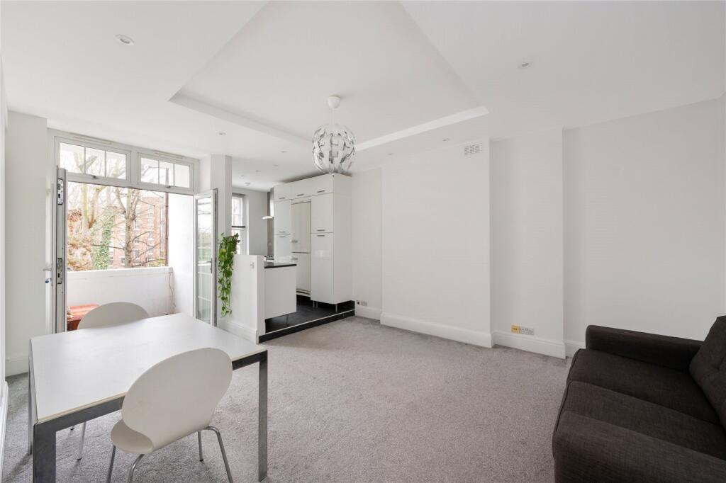 Reception / Kitchen