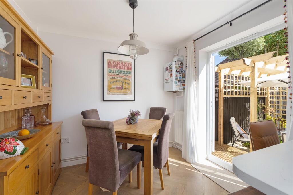 Granary Place, Gordon Road, Whitstable