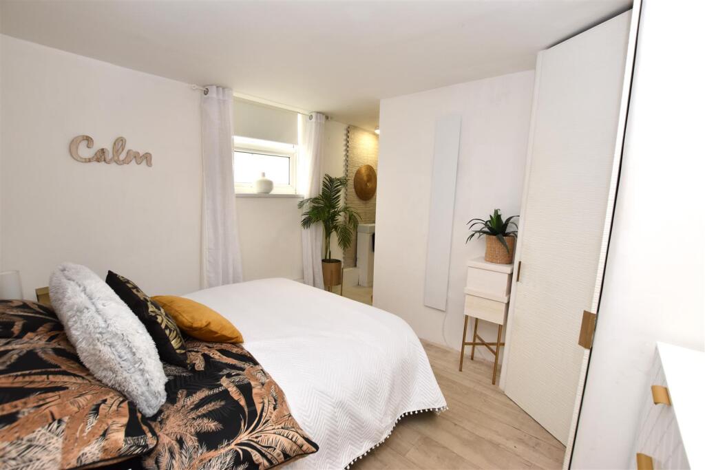 Bedroom One.JPG