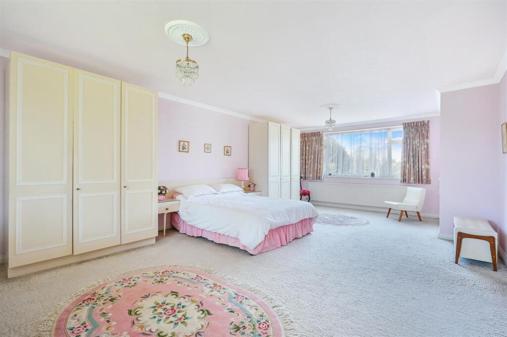 LONGDOWN LANE, 49A (11).jpg