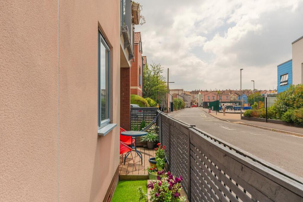 FT1KSE - Terrace B.jpg