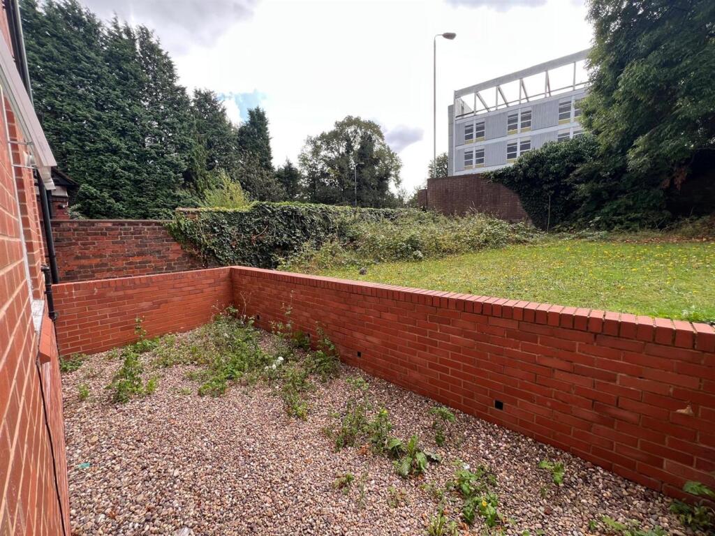 Photo 16-09-2025, 12 57 33 pm.jpg