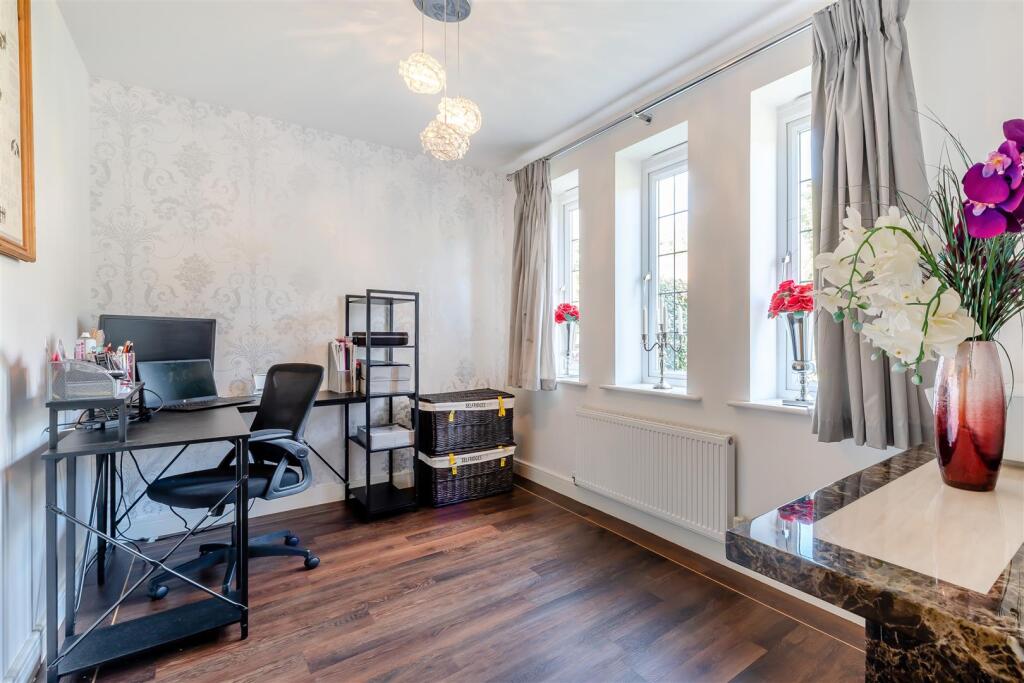 8662819-interior01.jpg