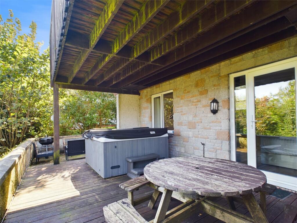 Terrace &amp; Hot Tub