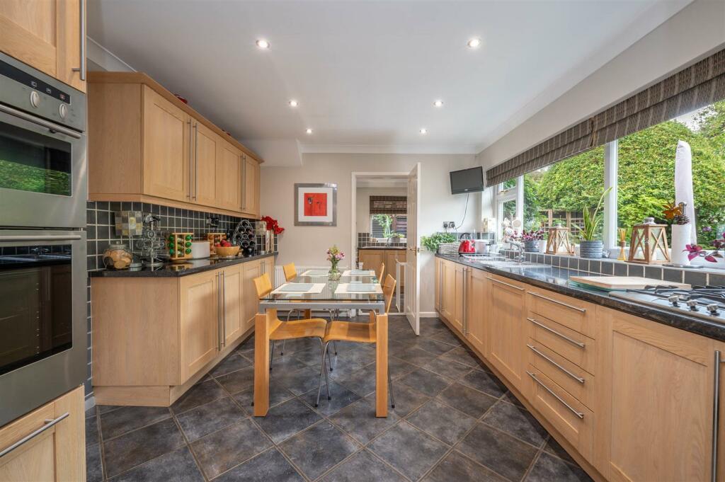 Breakfast Kitchen