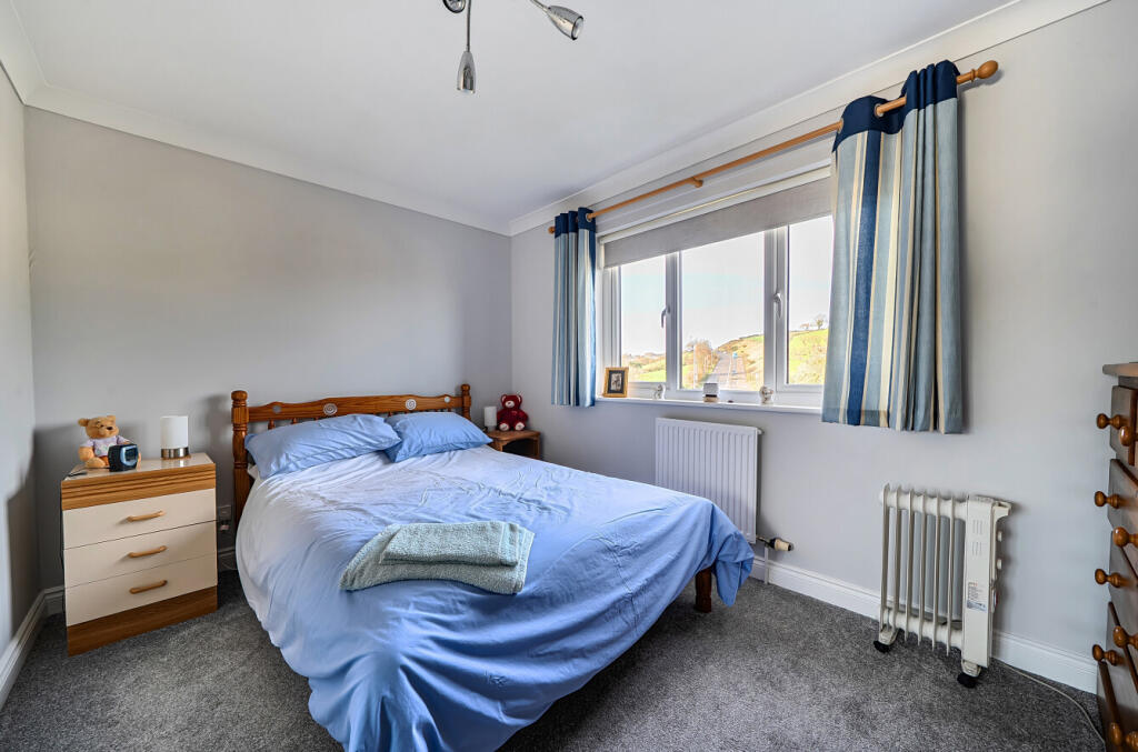 1382242-11-6915f5...