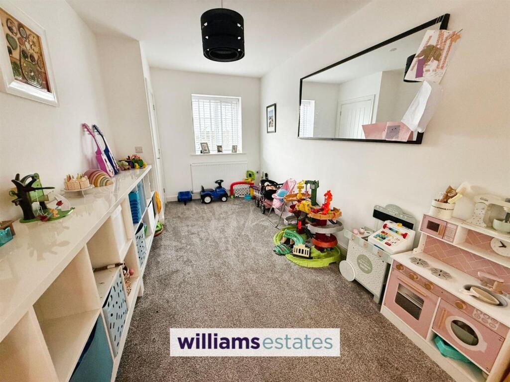 Play Room/Snug