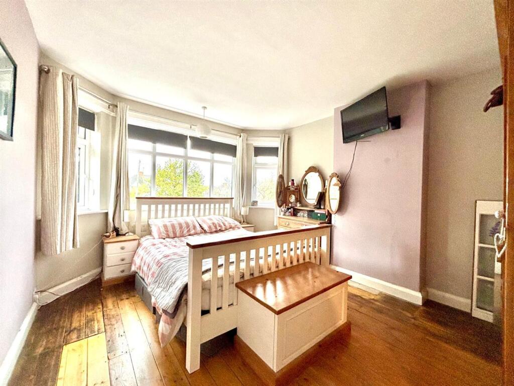 WhatsApp Image 2025-10-31 at 15.07.30_48447f5f.jpg