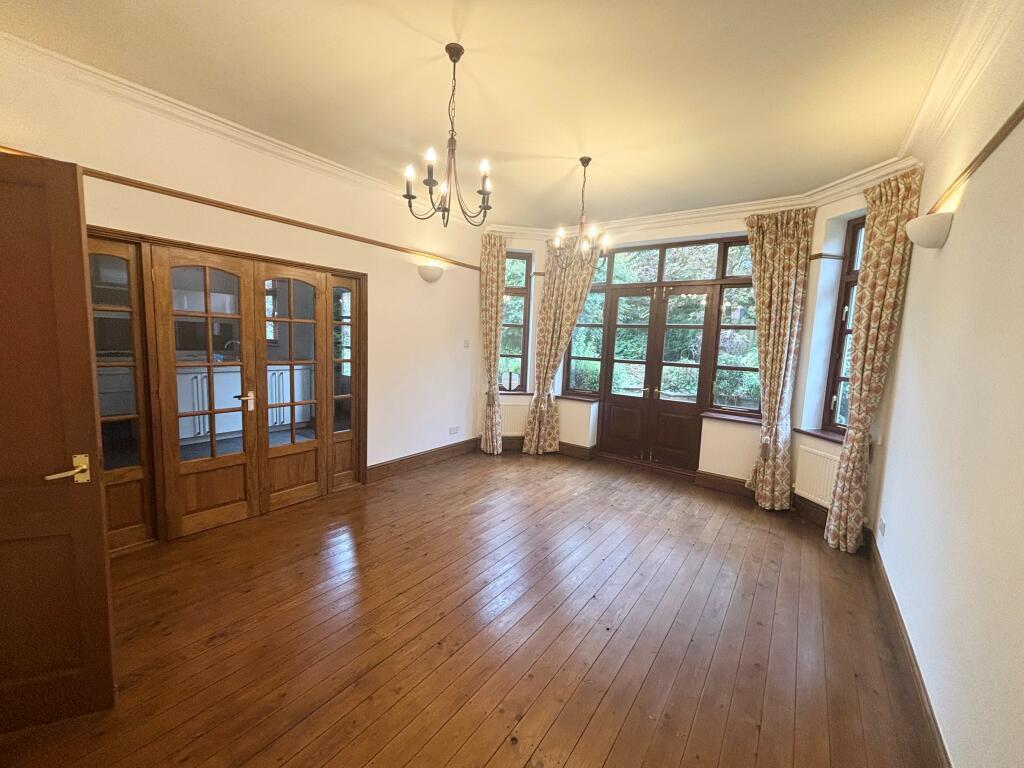 Dining room.jpeg