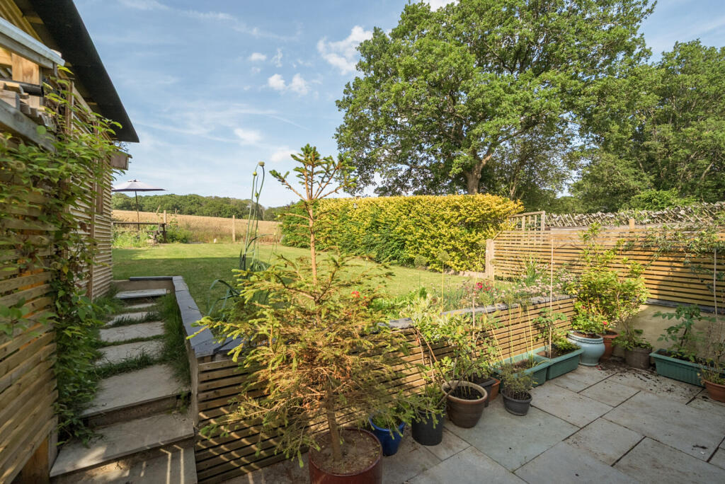 1311111-17-6851a4...