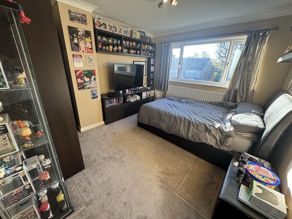 20 - Bedroom 2.jpg