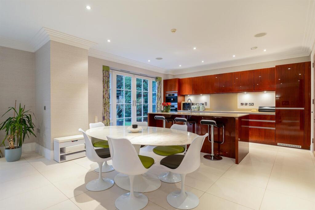 102003_Westgate-House-London-Road  (8)_low.jpg