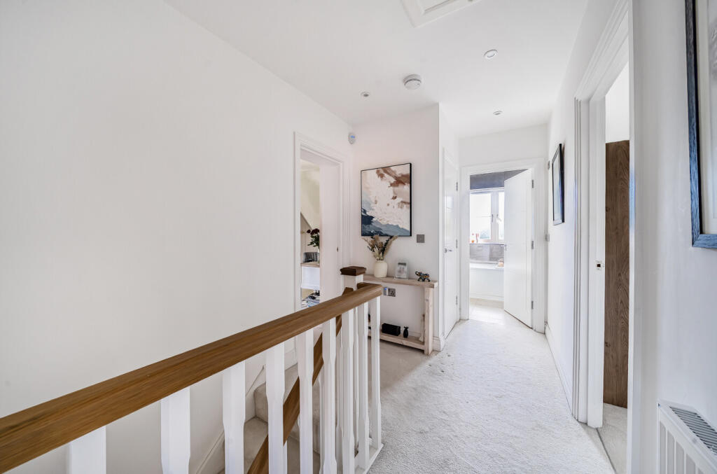 1354519-10-68c830...