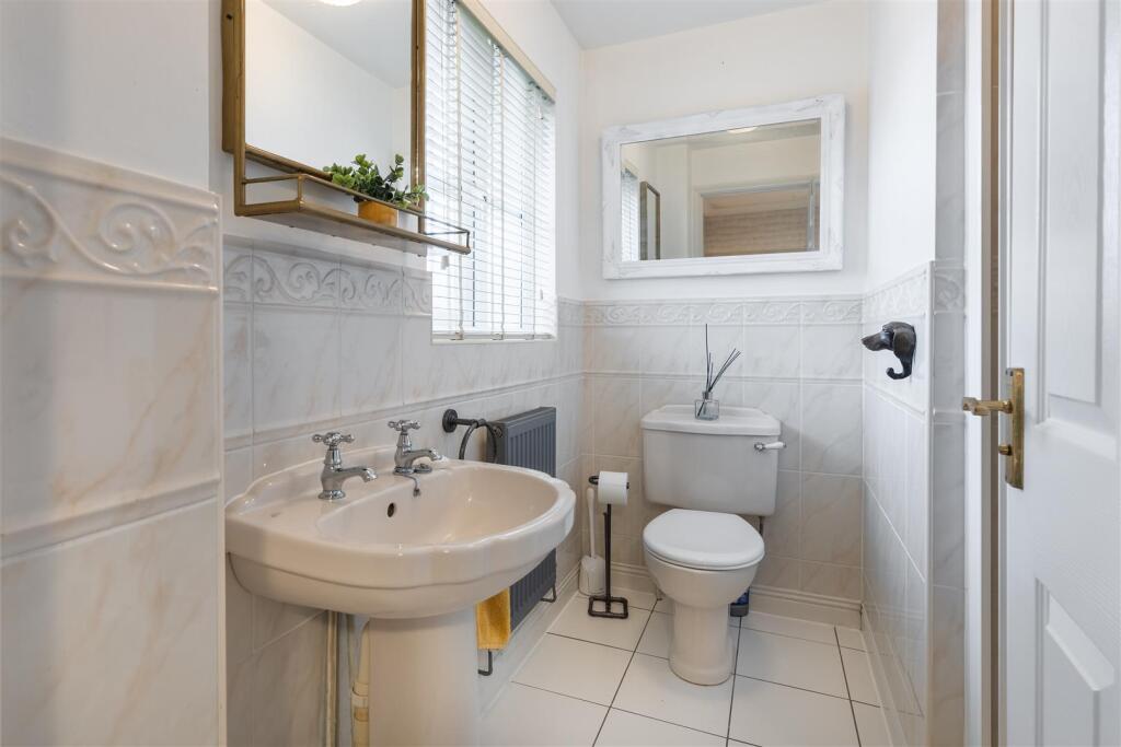 bathrooms-1 Ensuite Bedroom 2.jpg