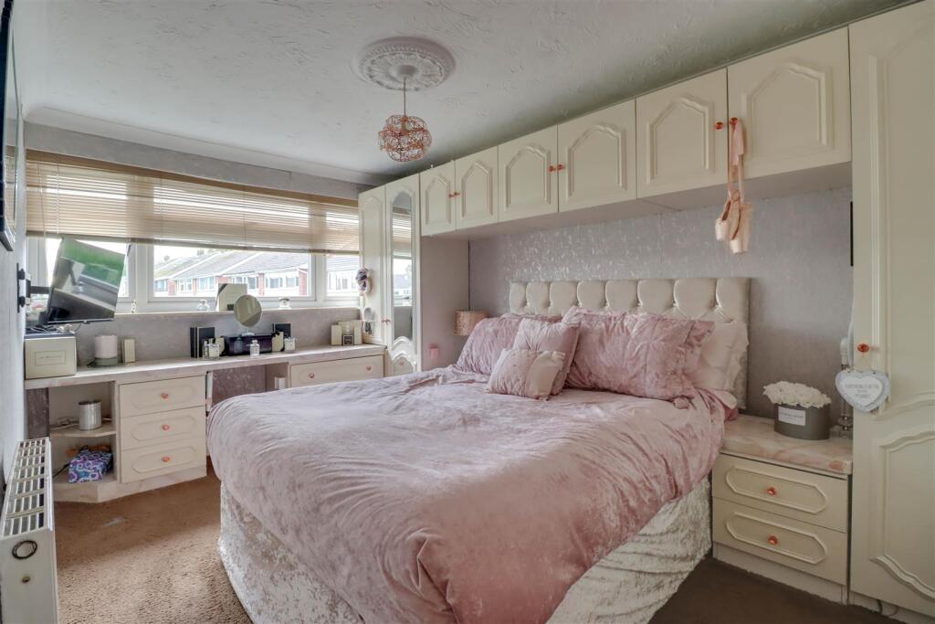 56 ALICIA AVENUE-11.jpg