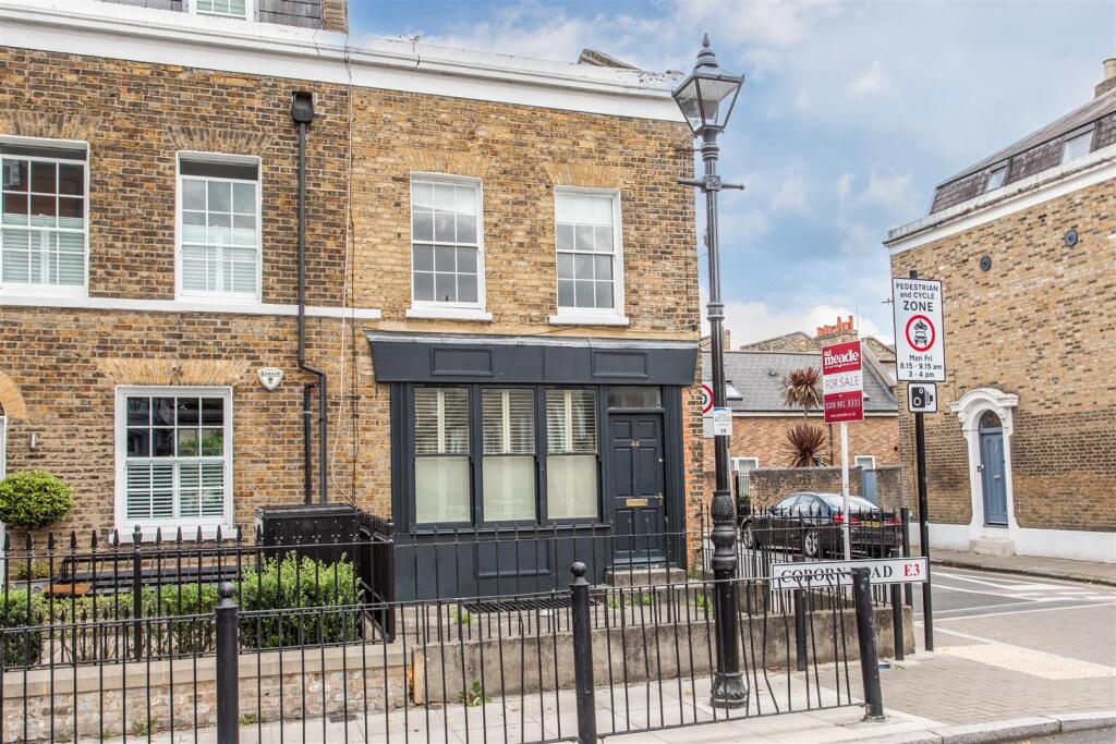 44 Coborn Road-2 - zoomed.jpg