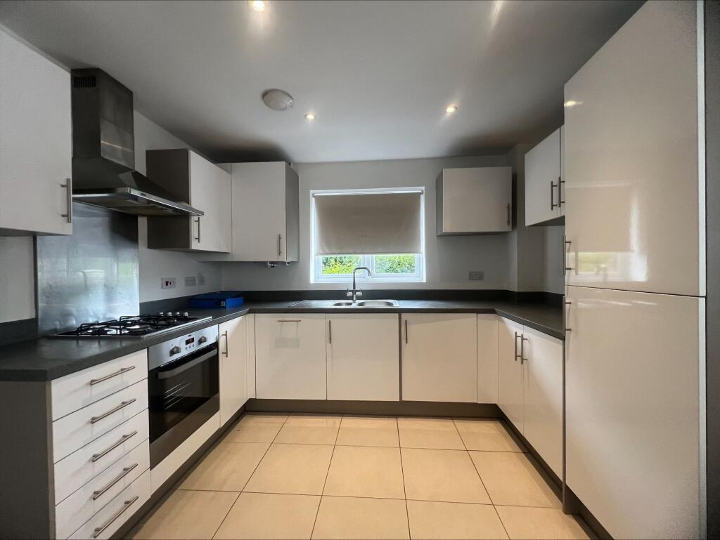 Barber Road, Basingstoke, RG22