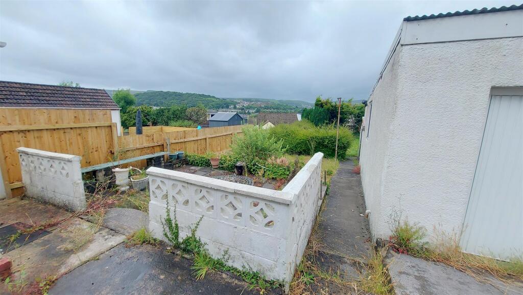 Rear Gardenjpg