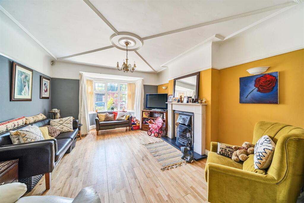 Davidson Frost-Wellings, DFW, Whitchurch Gardens, 