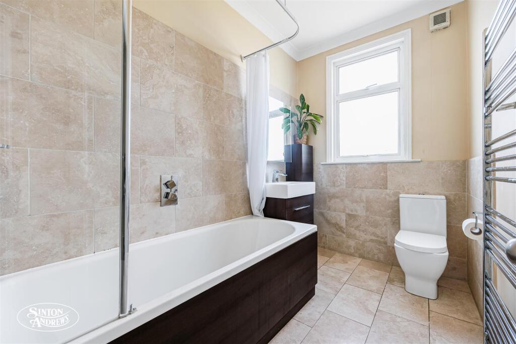 85 Camborne Avenue-17.jpg