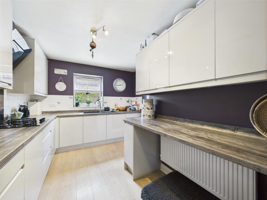 Kitchen/Utility Room