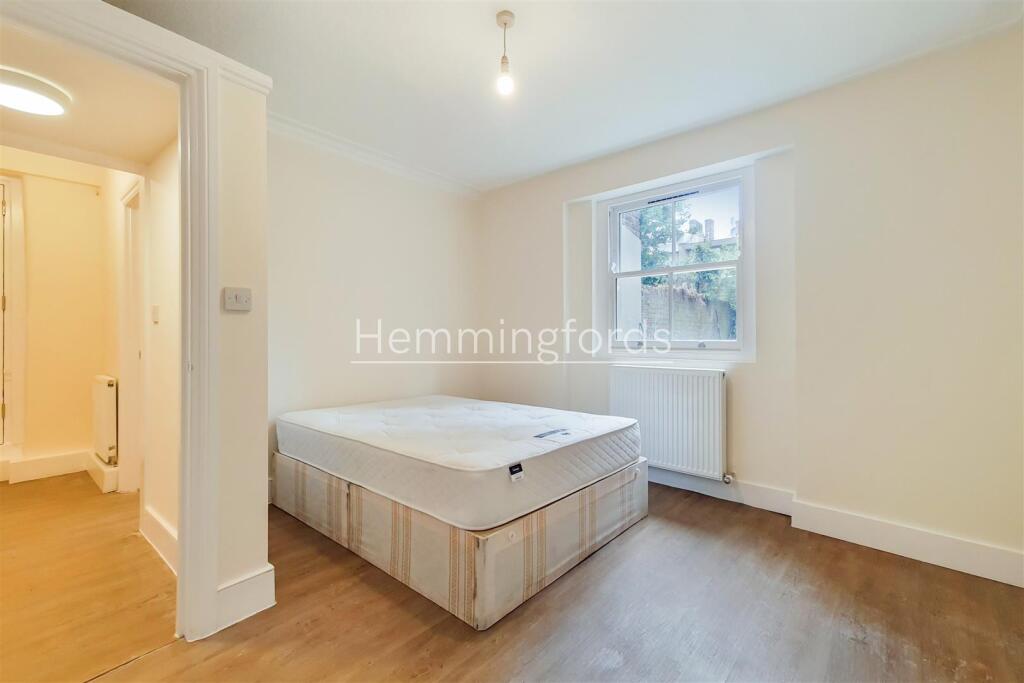 3_Main Bedroom-1.jpg