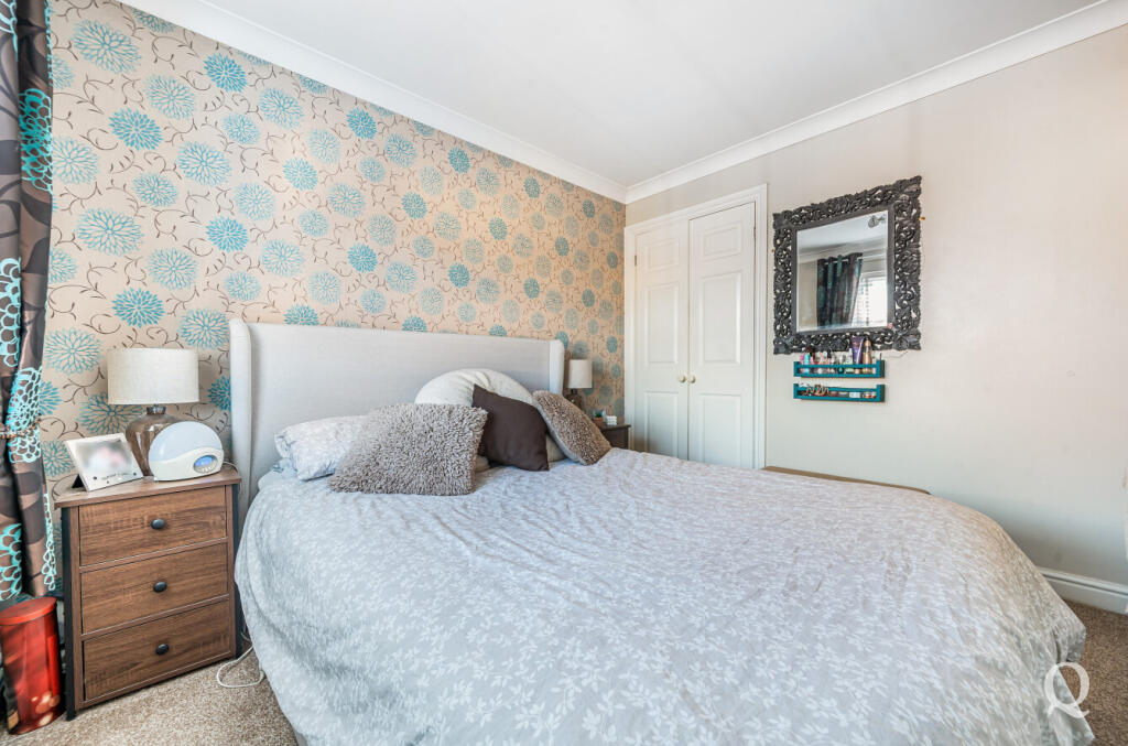 f12cf33a-f5a8-43a...