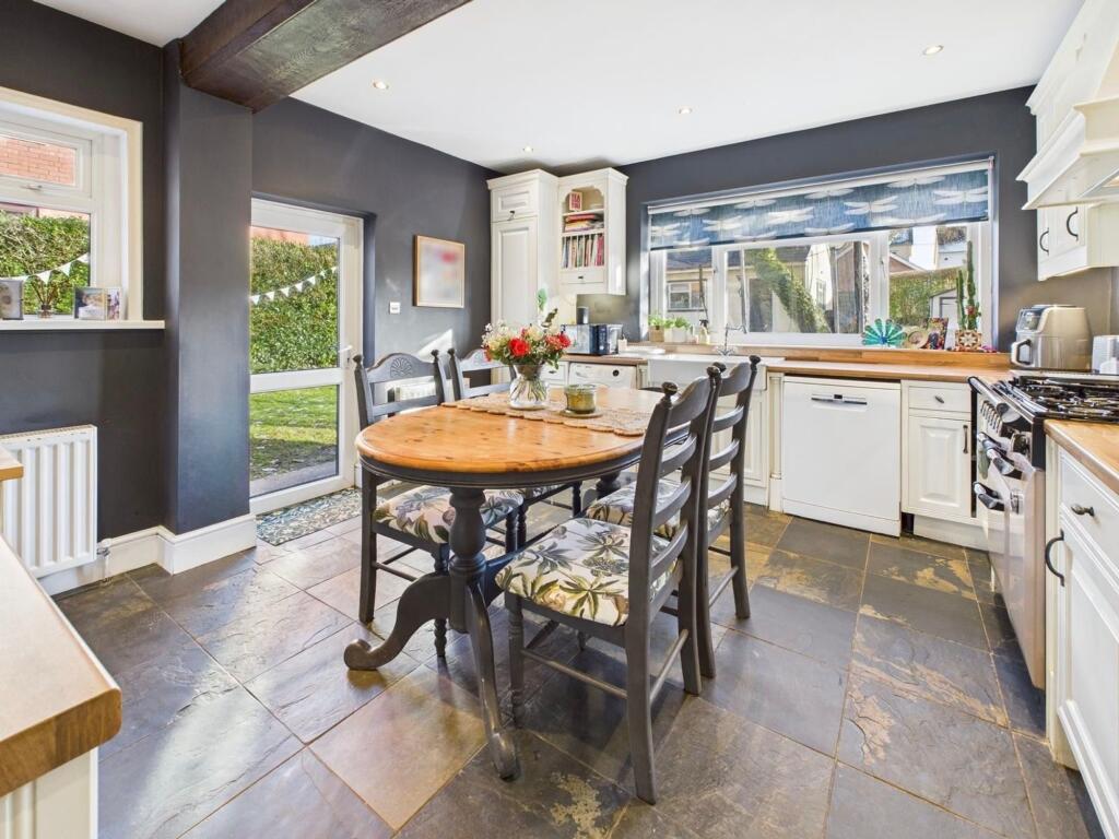 Kitchen/Breakfast Room