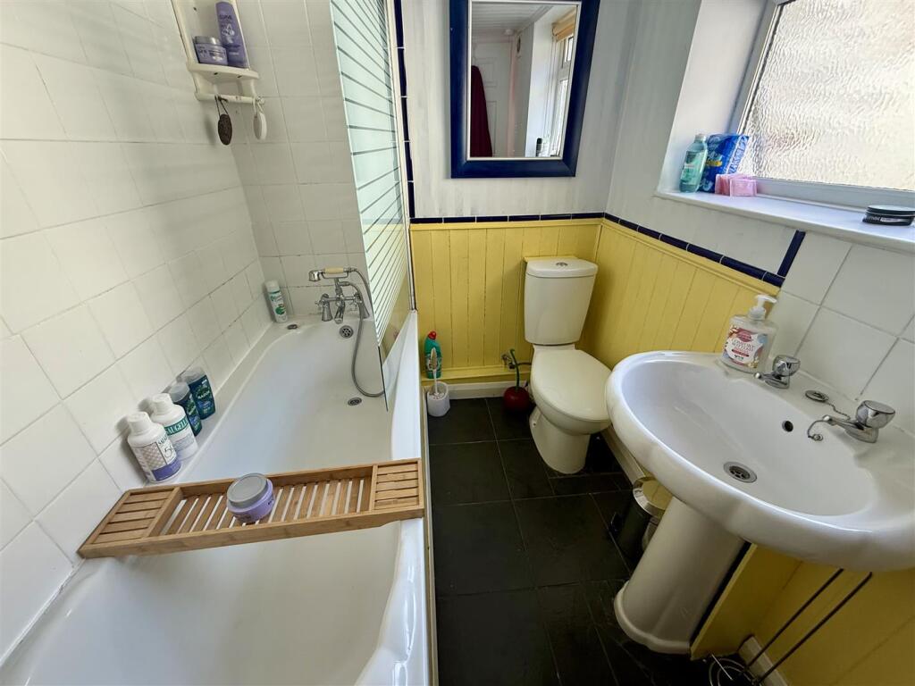 Ground Floor Bathroom