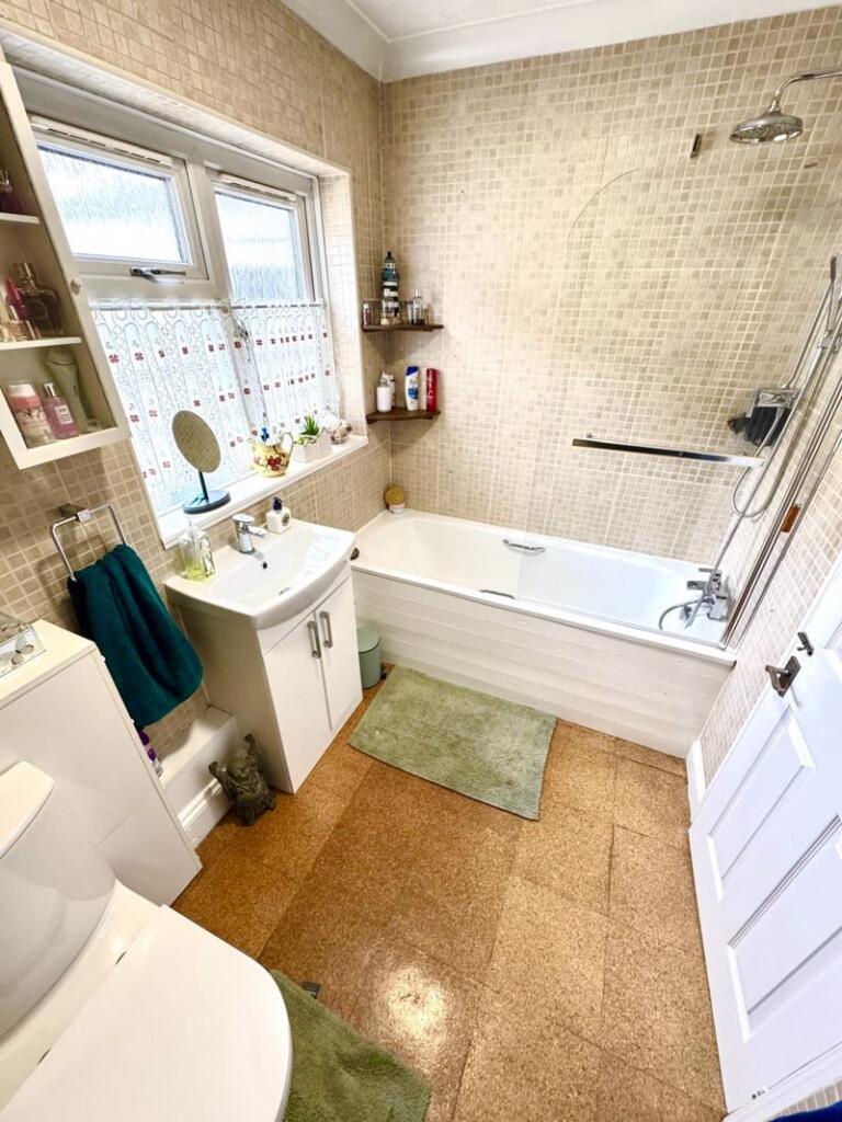 Family bathroom