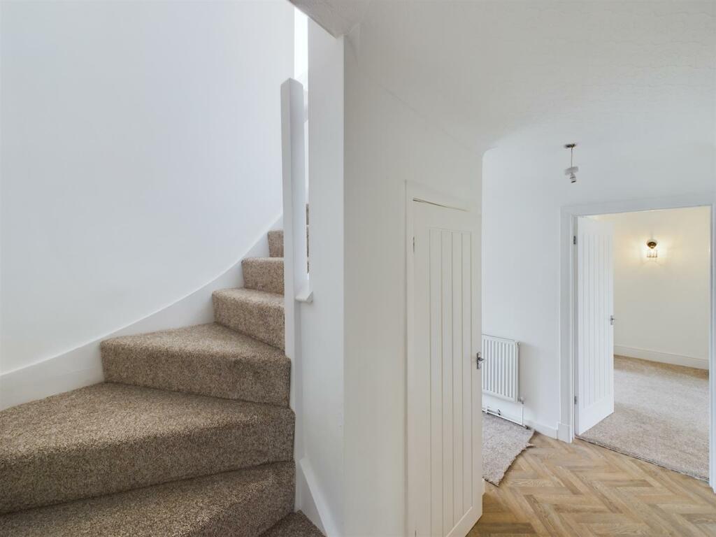 CAM03055G0-PR0006-STILL019.jpg