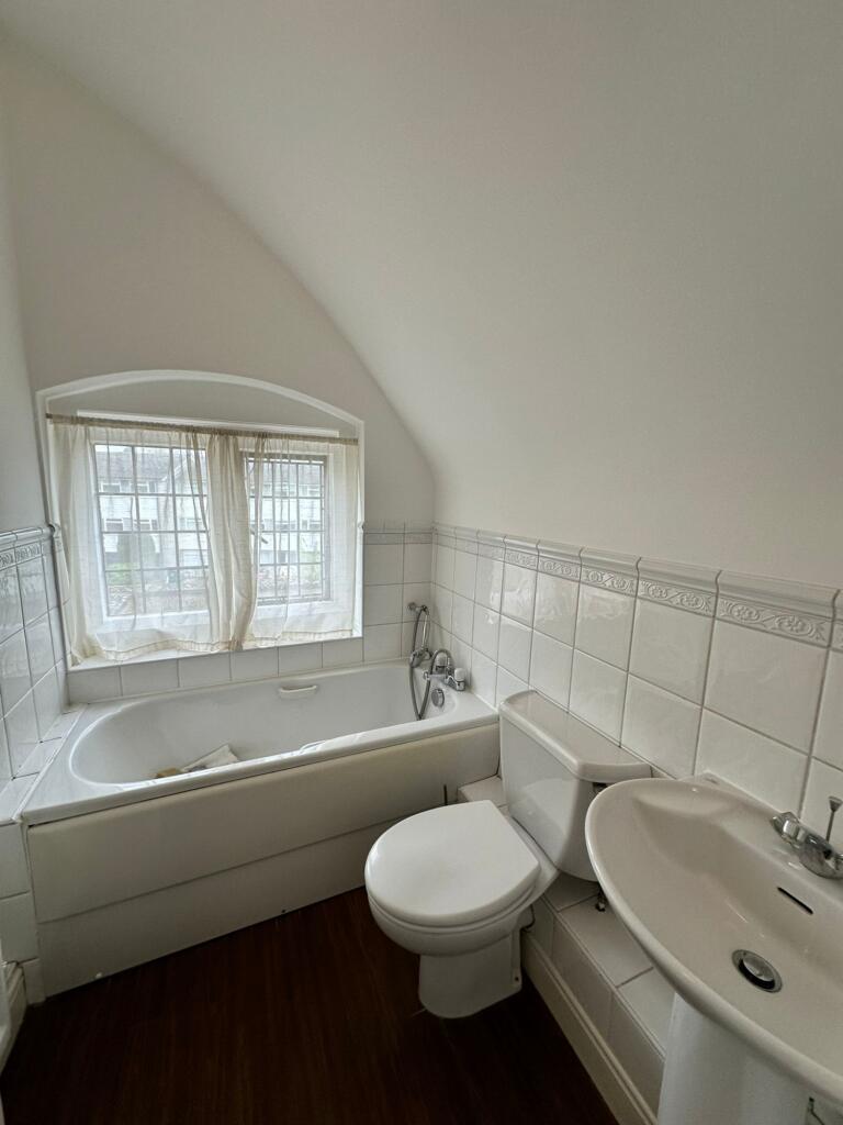 11 Duncroft Bathroom