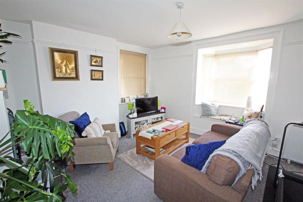 IMG_4773 sitt windows.jpg