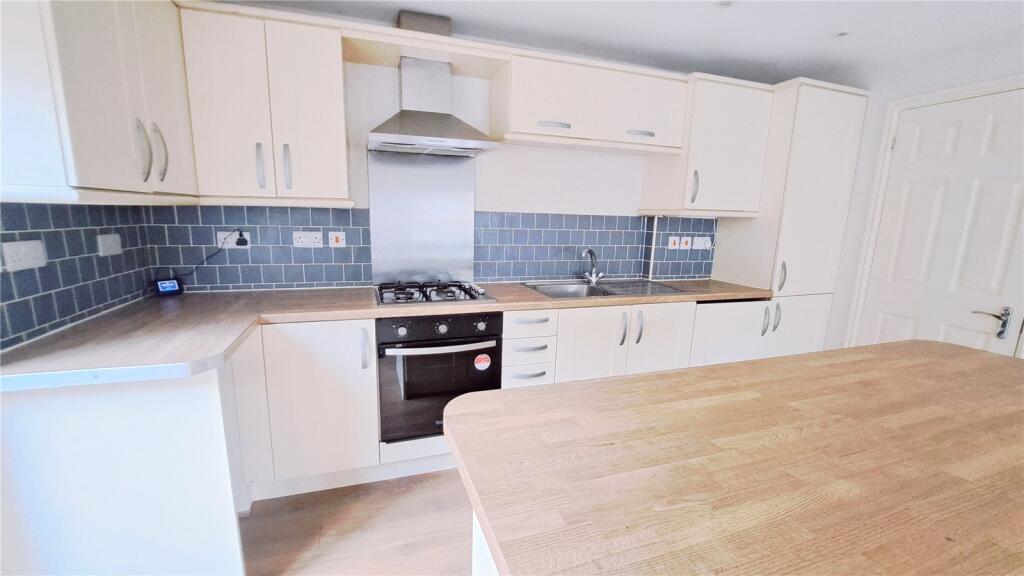 Living Room/Kitchen