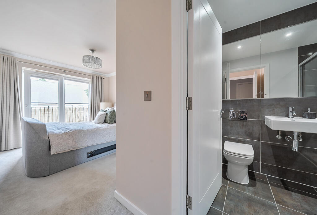 008-14-681cf7becb...