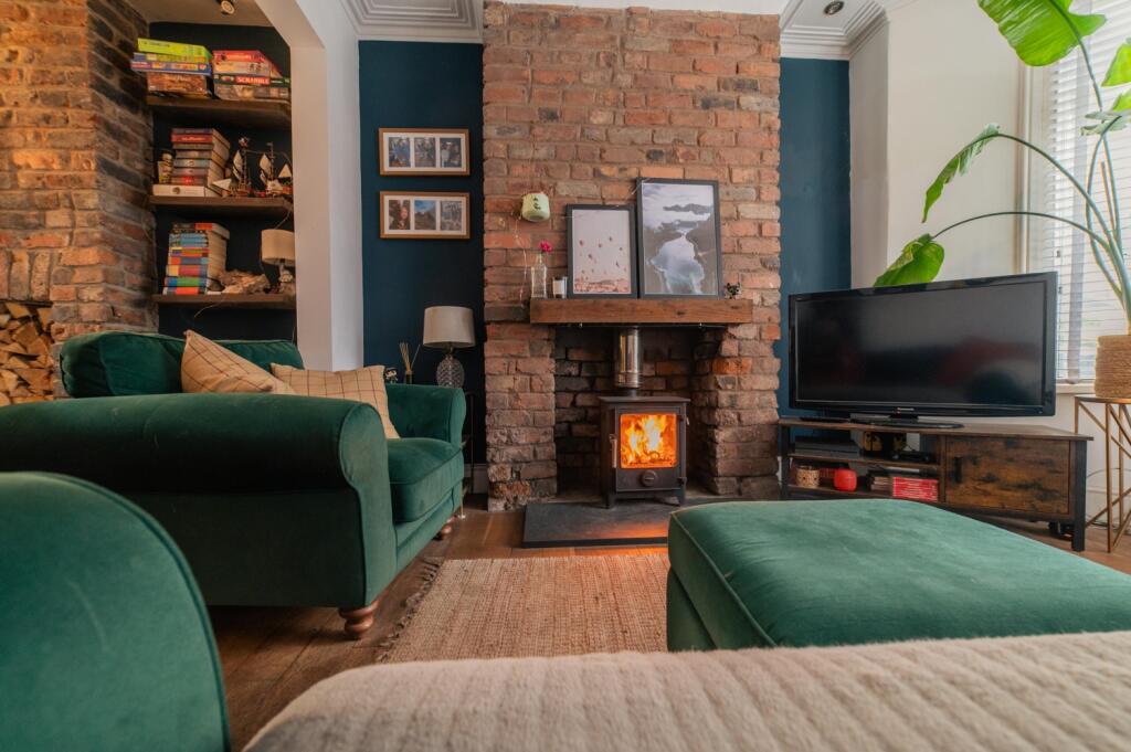 Call 02920 454555 to secure your viewing_3