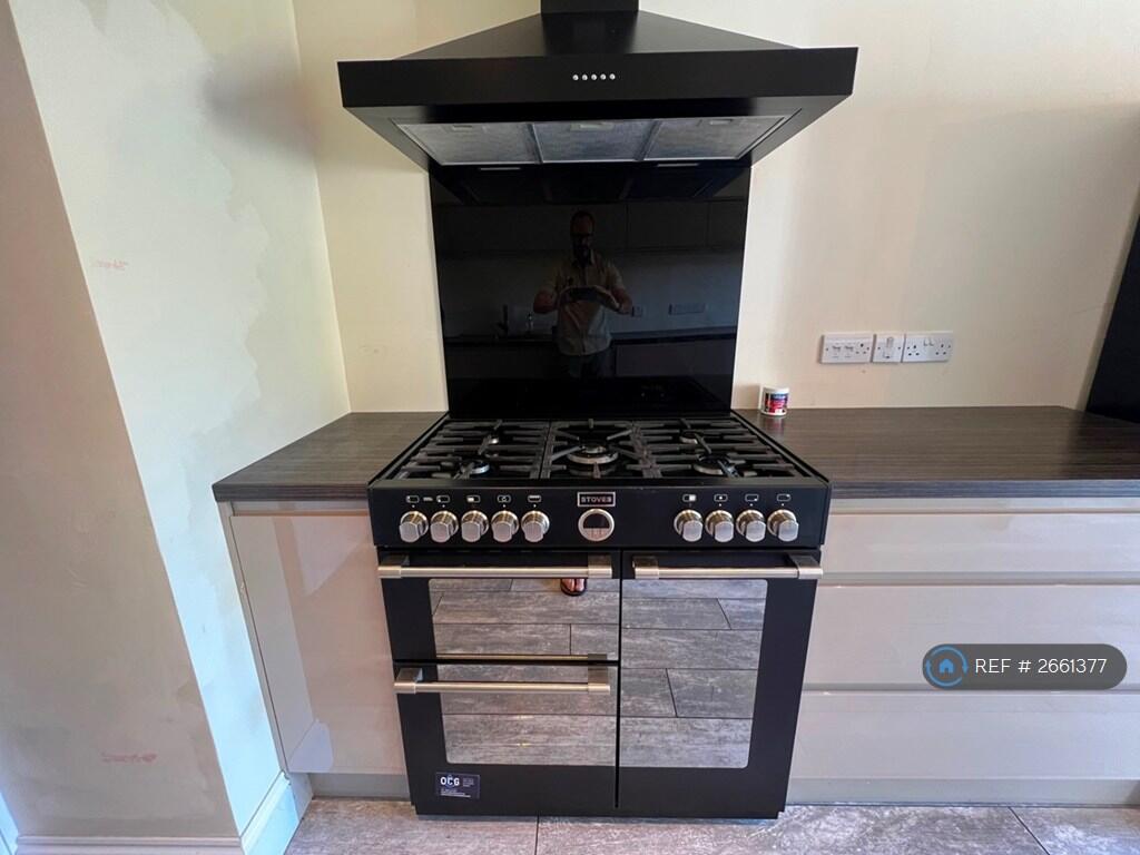 Kitchen 3