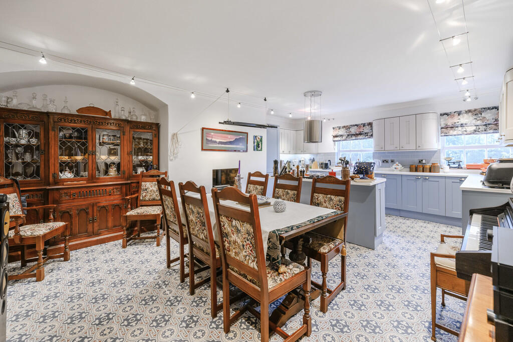 Dining Kitchen 1
