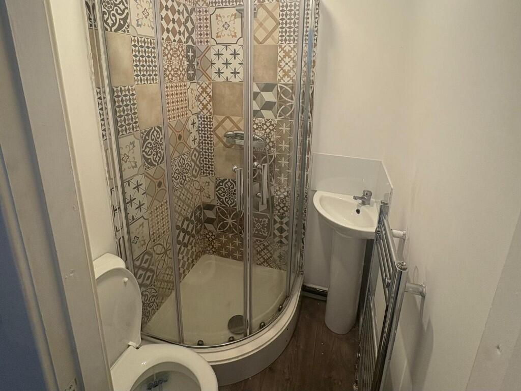 En-Suite Bathroom