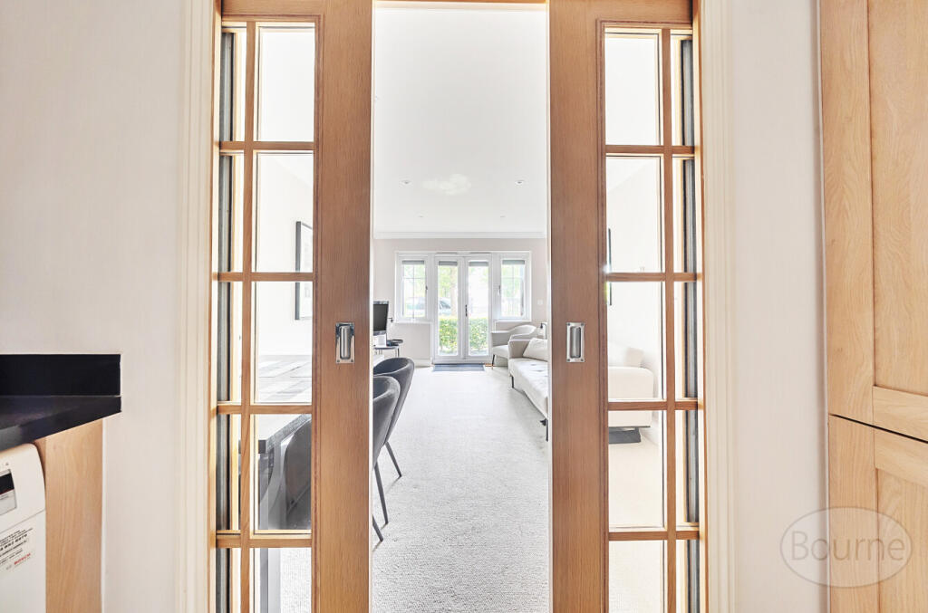 2f852086-c5ba-49c...