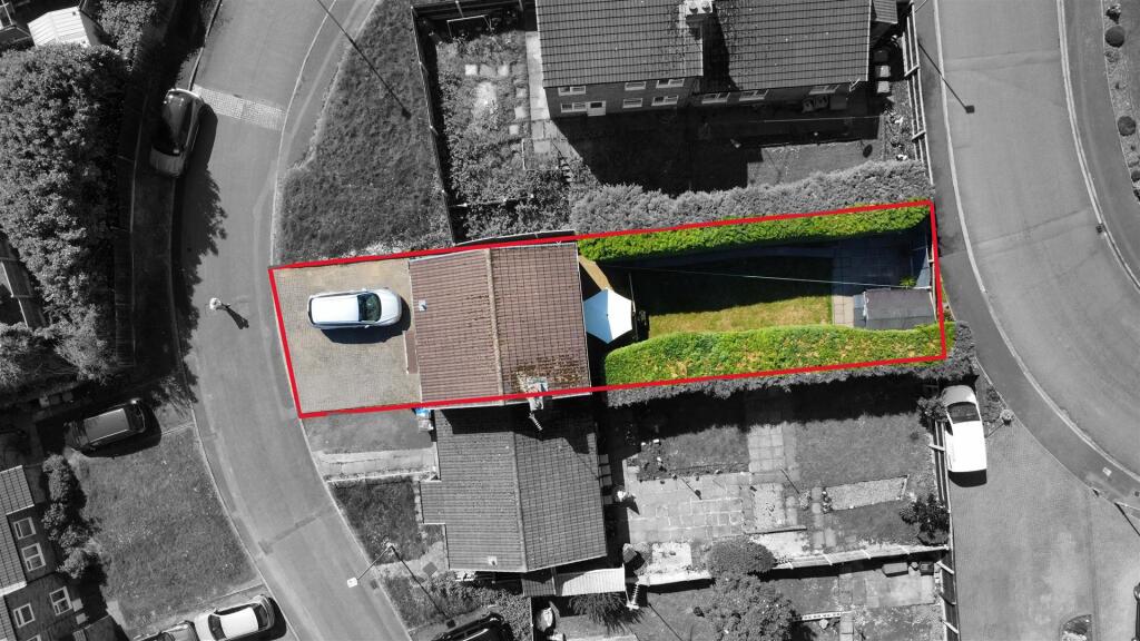 Peregrine Close, Winshill, Burton on Trent (1).jpg