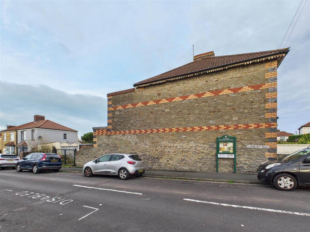 11 - Victorian House for Auction, Kingswood, Brist