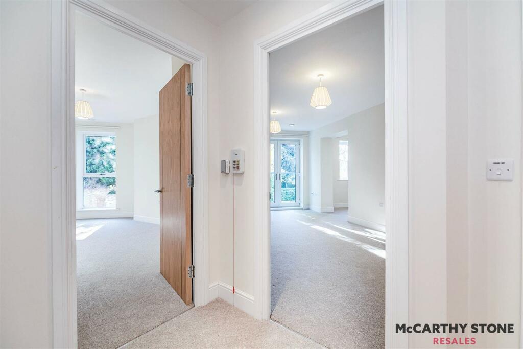 14elmtreecourt-14.jpg
