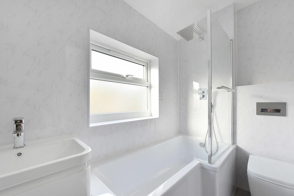 34f ainsworth roa...