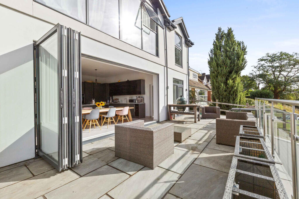 Hill View House, 2a Hillside Road, SL7 3JY (LOW RE