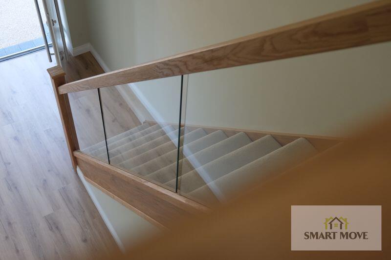 Glass &amp; Oak Staircase